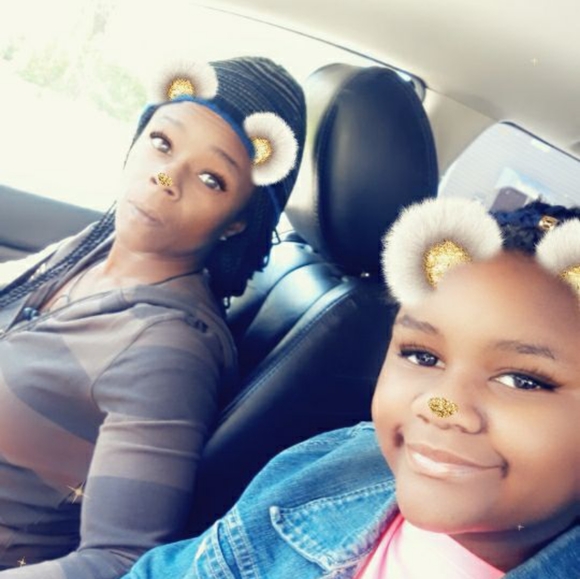 Meet your Posher, Nicole - Picture 8 of 16